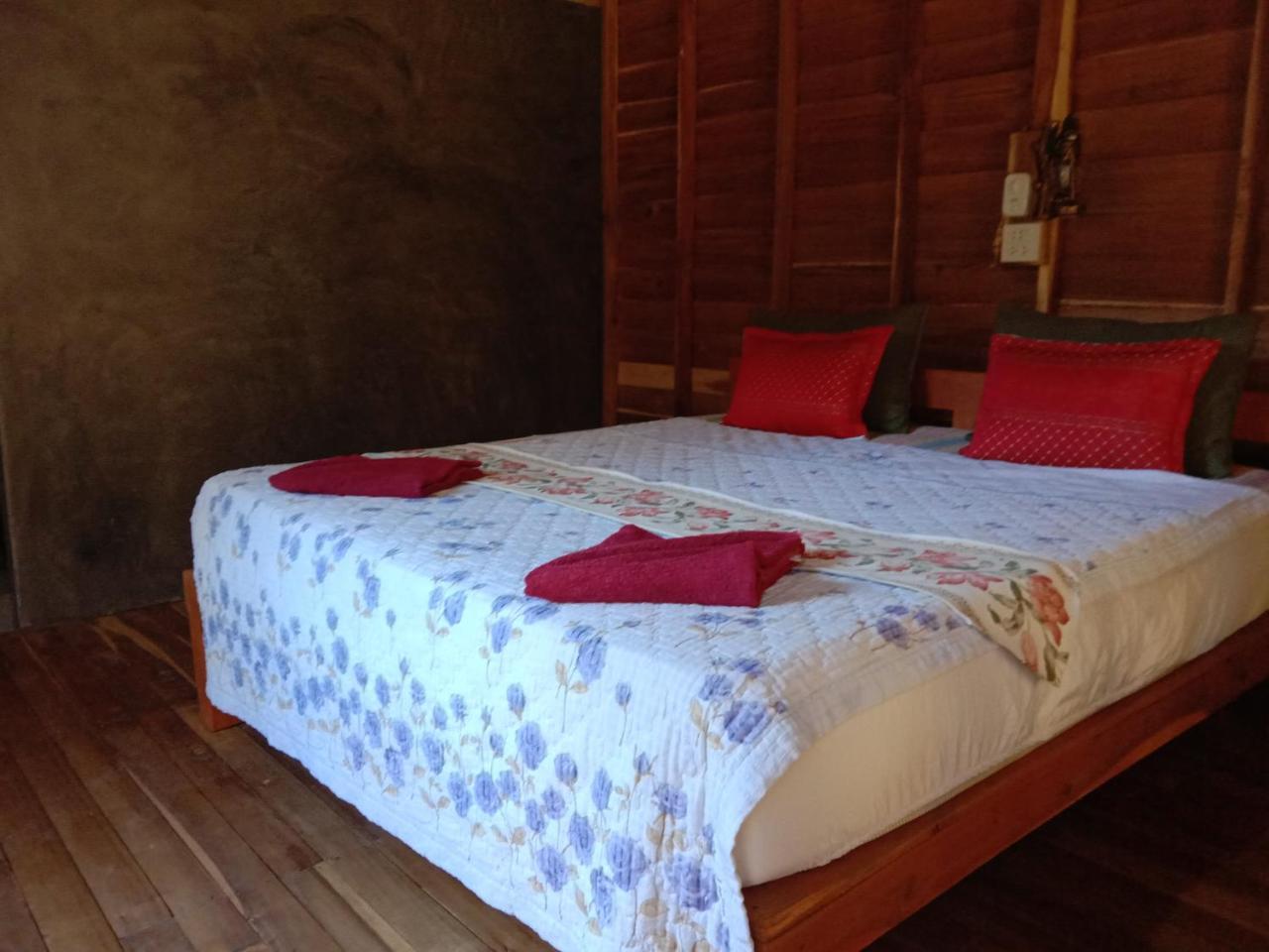Mada Lanta Mai Keaw Hotel Ko Lanta Kültér fotó