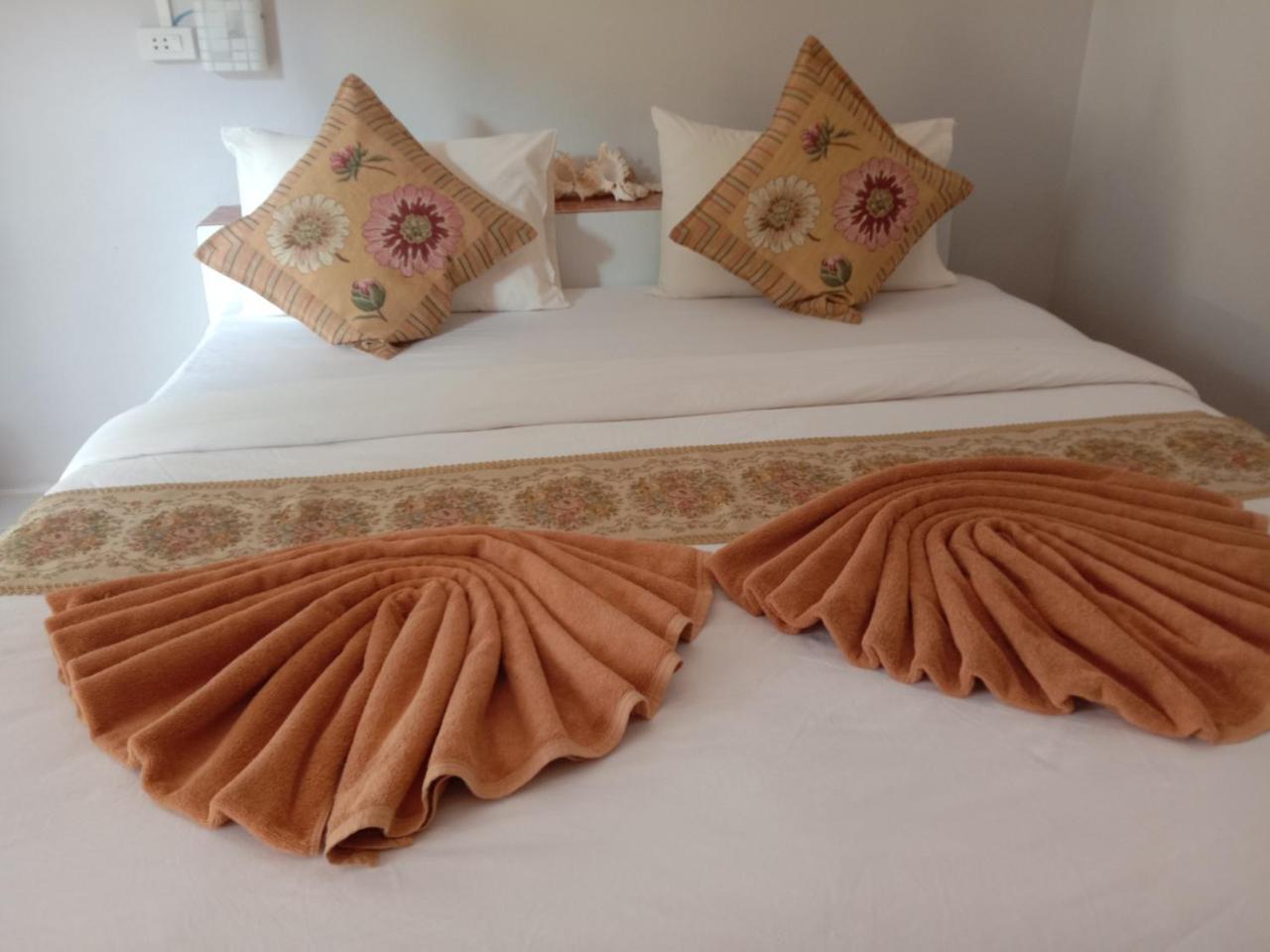 Mada Lanta Mai Keaw Hotel Ko Lanta Kültér fotó
