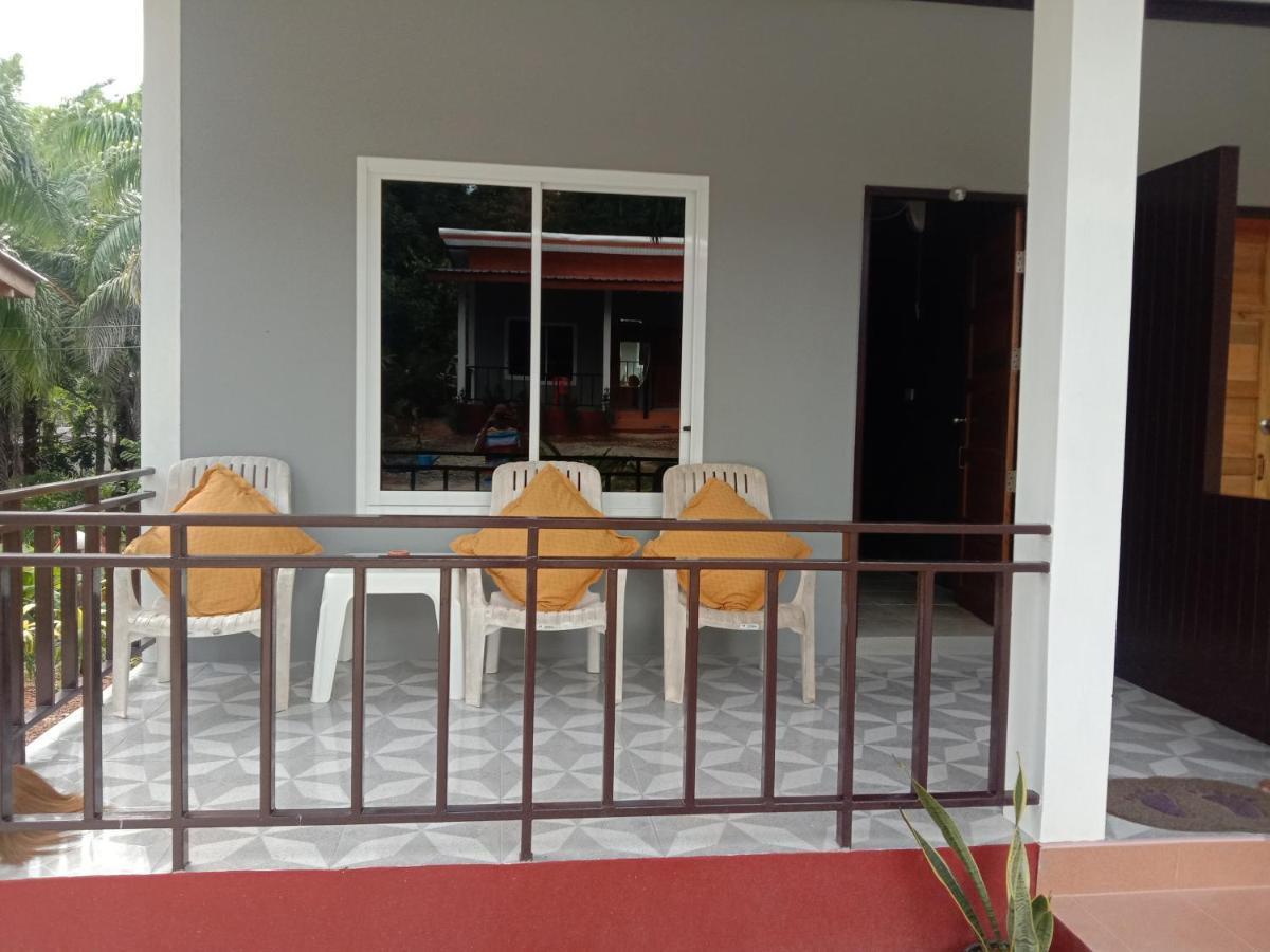 Mada Lanta Mai Keaw Hotel Ko Lanta Kültér fotó